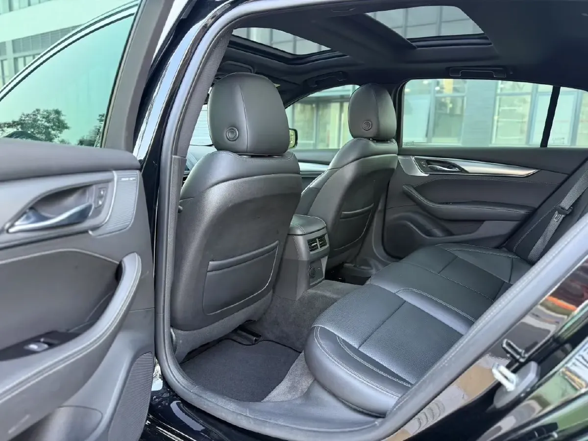 2022 Cadillac CT5 2.0T 237HP L4 10AT,autocango,china used car exporter,china ev exporter,chinese used car exporter,chinese used ev exporter