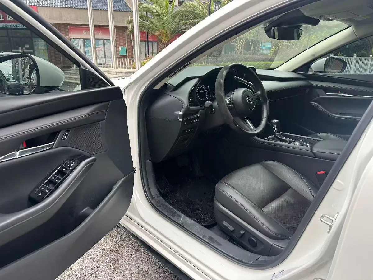 2021 Mazda 3 Axela 2.0L 158HP L4 6AT,autocango,china used car exporter,china ev exporter,chinese used car exporter,chinese used ev exporter