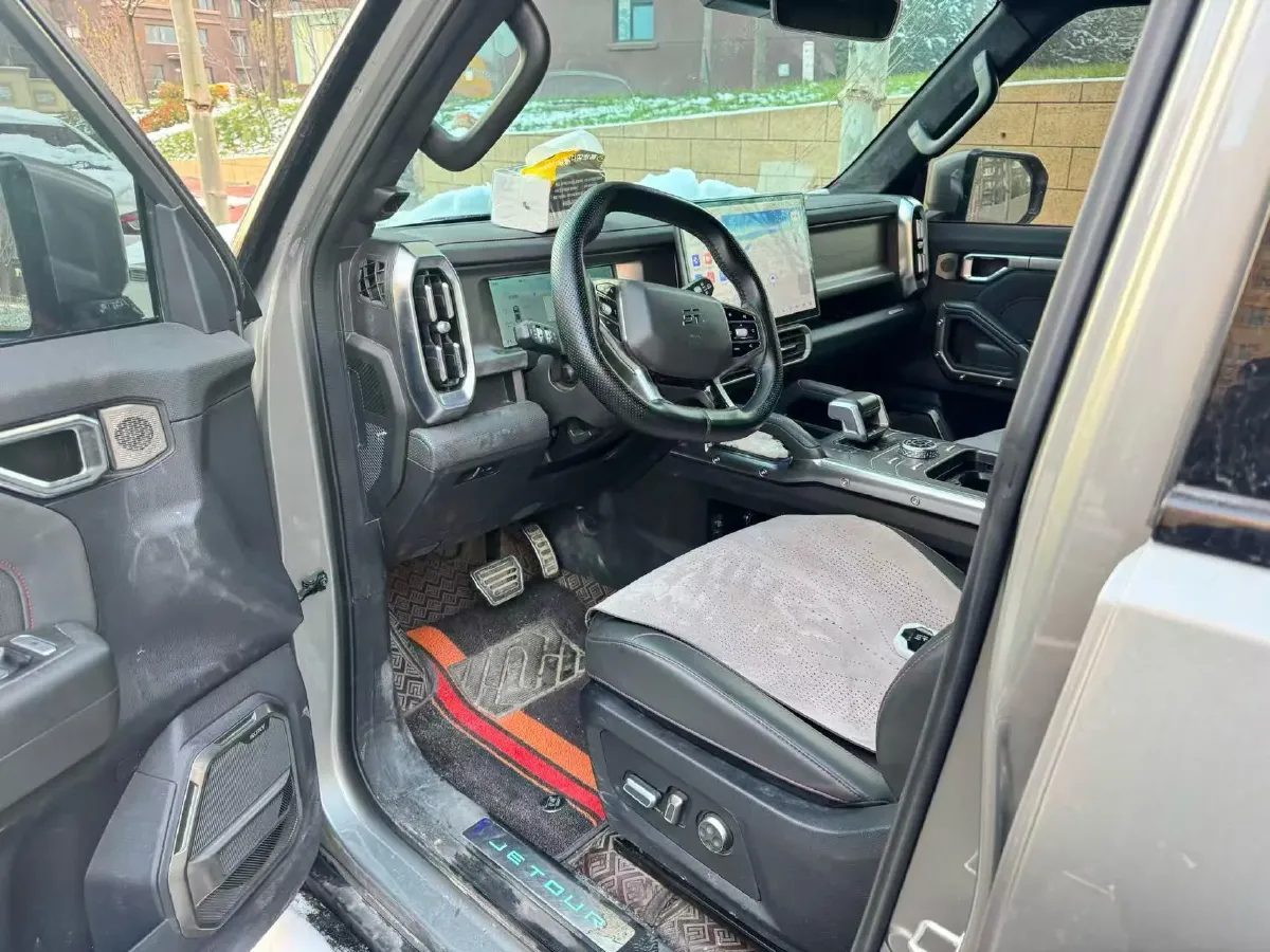 2023 Jetour Traveller 2.0T 254HP L4 7DCT,autocango,china used car exporter,china ev exporter,chinese used car exporter,chinese used ev exporter