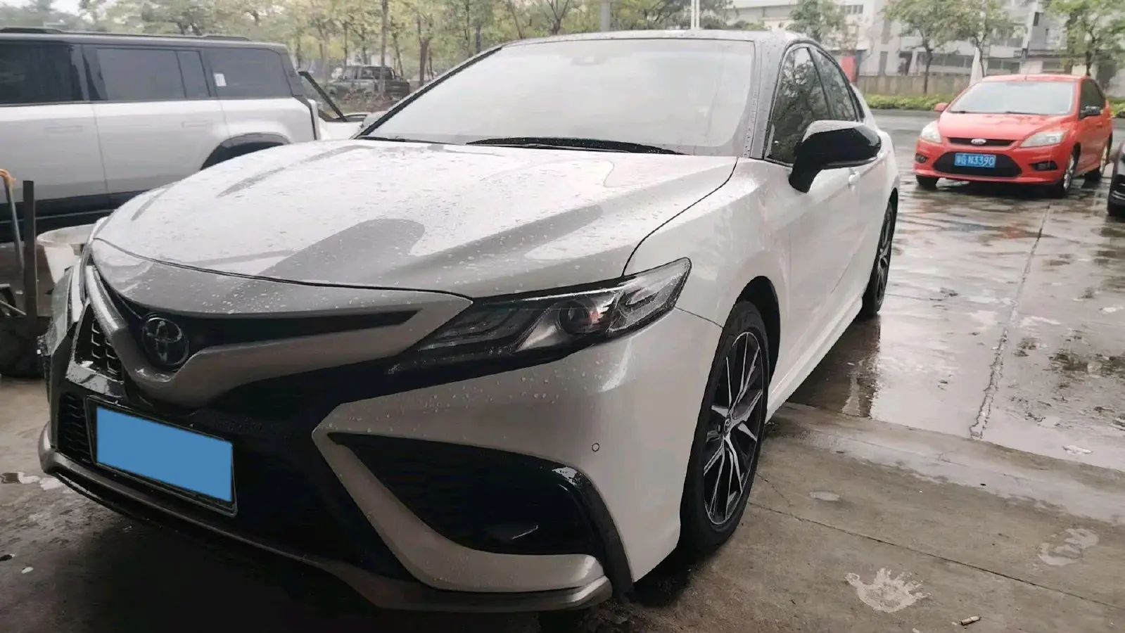 2021 Toyota Camry 2.5L 209HP L4 8AT