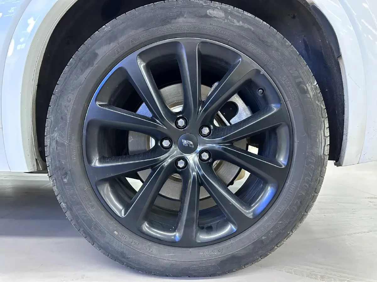 2021 Li ONE Range Extended 131HP REEV 40.5KWH,autocango,china used car exporter,china ev exporter,chinese used car exporter,chinese used ev exporter