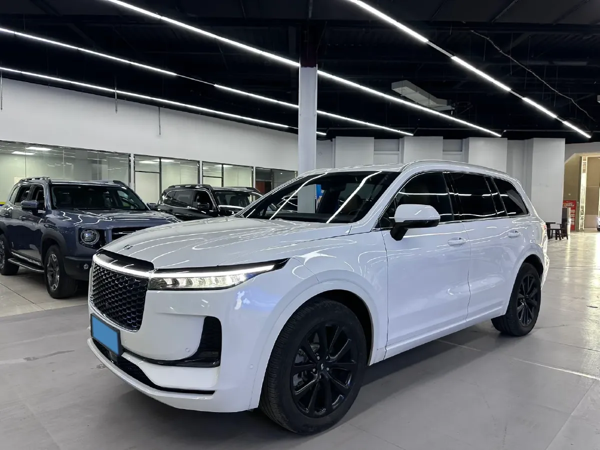 2021 Li ONE Range Extended 131HP REEV 40.5KWH,autocango,china used car exporter,china ev exporter,chinese used car exporter,chinese used ev exporter