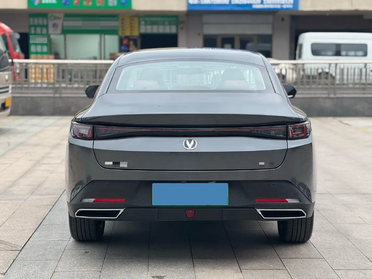 2025 ChangAn EadoPHEV 1.5L 98HP L4 E-CVT PHEV,autocango,china used car exporter,china ev exporter,chinese used car exporter,chinese used ev exporter