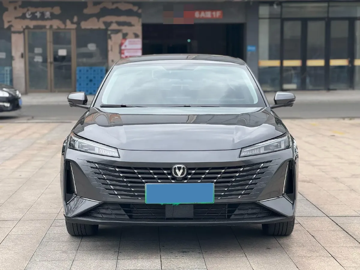 2025 ChangAn EadoPHEV 1.5L 98HP L4 E-CVT PHEV,autocango,china used car exporter,china ev exporter,chinese used car exporter,chinese used ev exporter