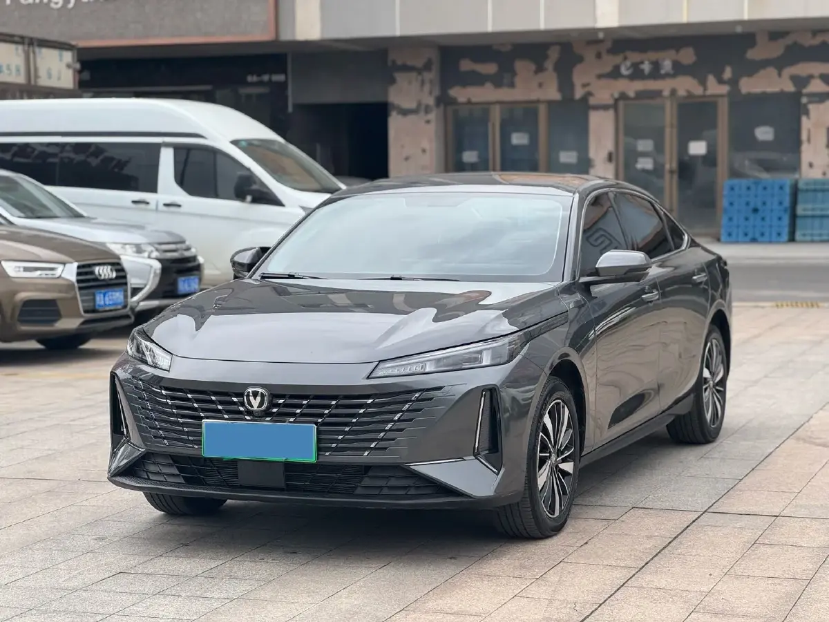 2025 ChangAn EadoPHEV 1.5L 98HP L4 E-CVT PHEV 2025 ChangAn EadoPHEV 1.5L 98HP L4 E-CVT PHEV