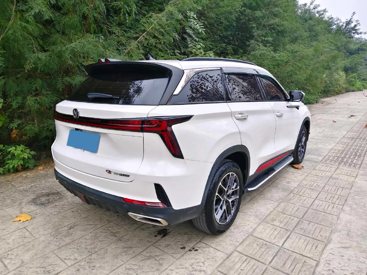 2022 ChangAn CS75 Plus 1.5T 188HP L4 8AT,autocango,china used car exporter,china ev exporter,chinese used car exporter,chinese used ev exporter