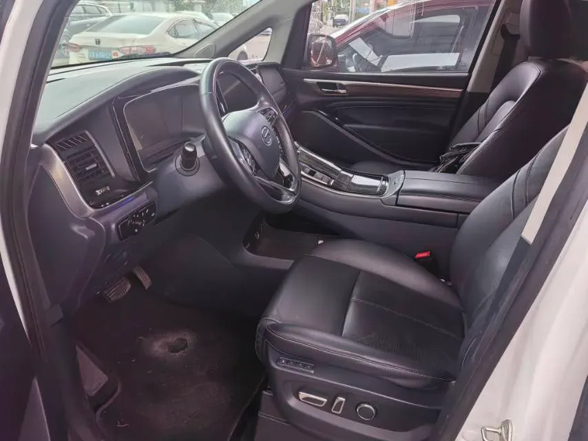 2021 GAC Trumpchi M8 2.0T 252HP L4 8AT,autocango,china used car exporter,china ev exporter,chinese used car exporter,chinese used ev exporter