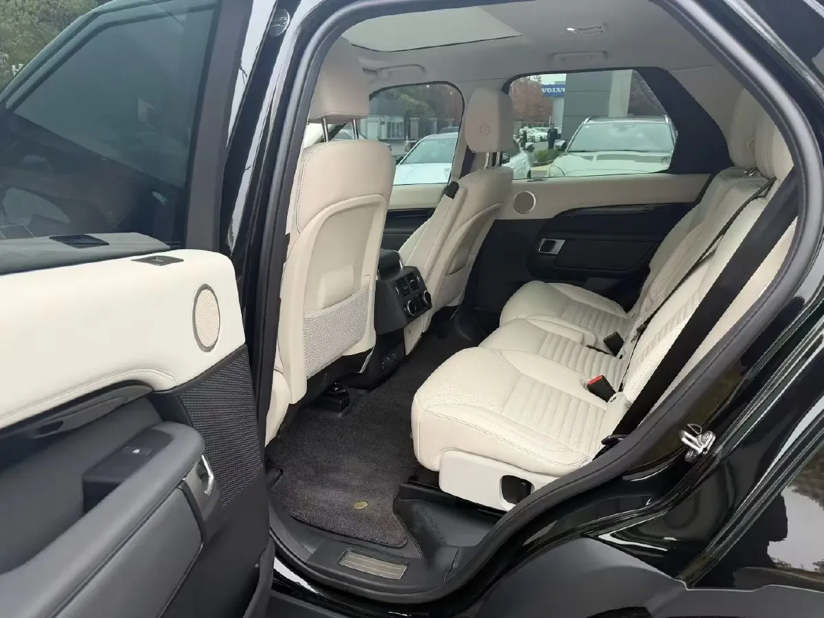 2021 Land Rover Discovery 3.0T 360HP L6 8AT,autocango,china used car exporter,china ev exporter,chinese used car exporter,chinese used ev exporter