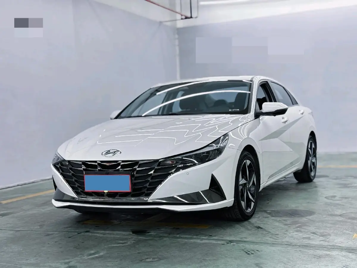 2022 Hyundai Elantra 1.5L 115HP L4 CVT