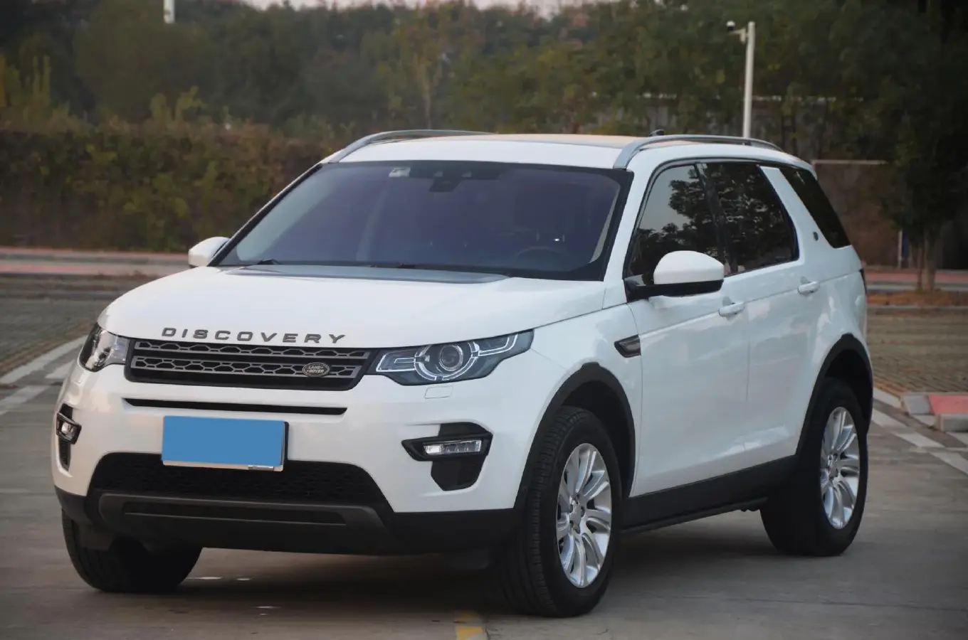 2018 Land Rover Discovery Sport 2.0T 241HP L4 9AT