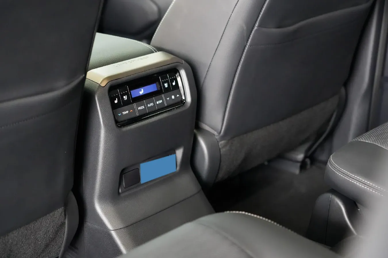 2025 Toyota Land Cruiser Prado 2.4T 282HP L4 8AT Hybrid 5.1KWH,autocango,china used car exporter,china ev exporter,chinese used car exporter,chinese used ev exporter