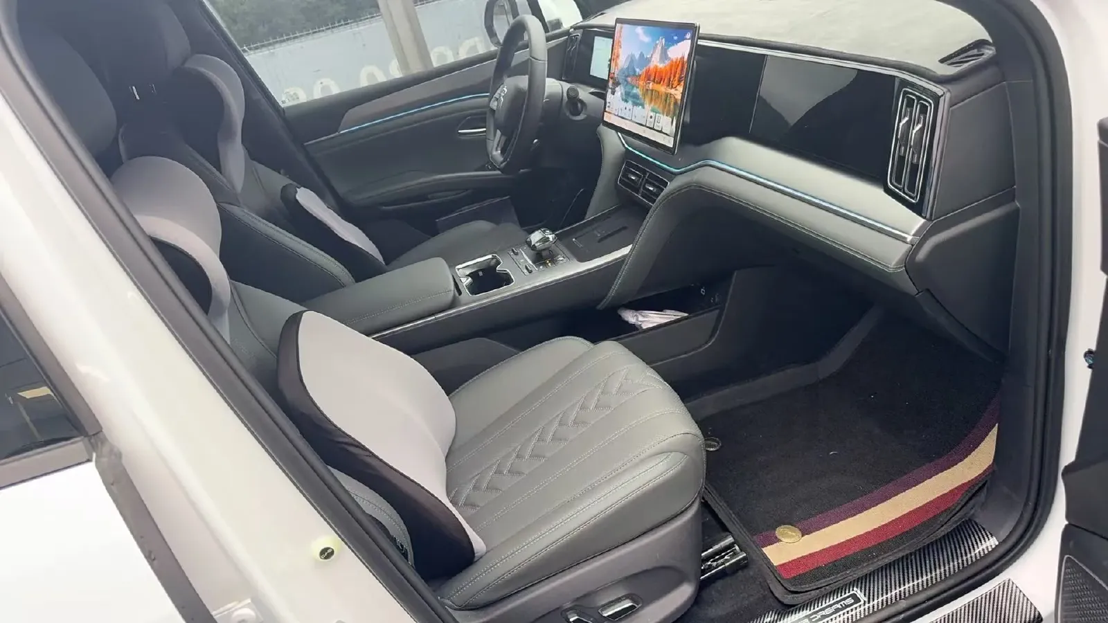 2025 BYD SongL DM-i 1.5L 101HP L4 E-CVT PHEV 18.3KWH,autocango,china used car exporter,china ev exporter,chinese used car exporter,chinese used ev exporter