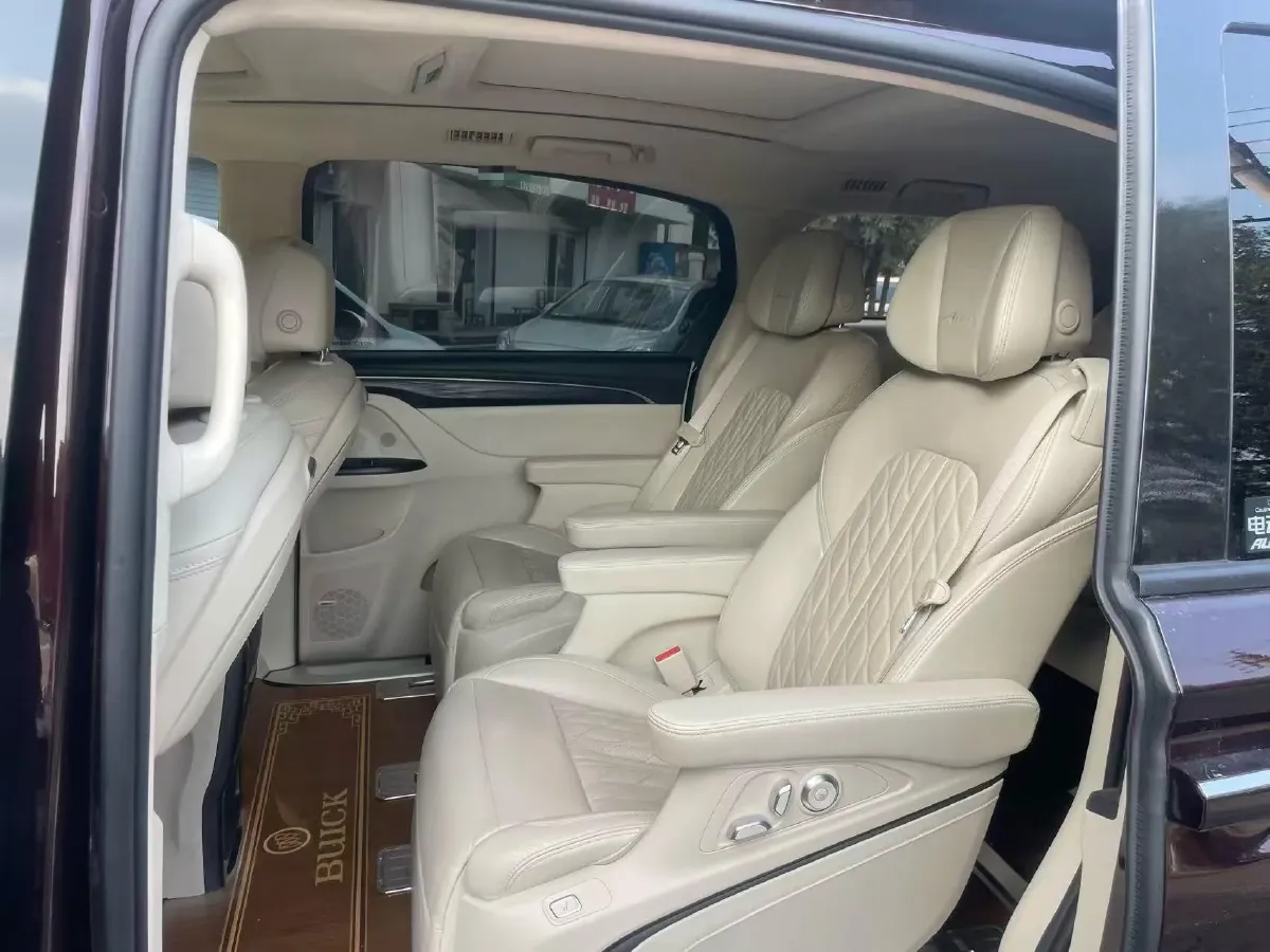 2020 Buick GL8 2.0T 237HP L4 9AT,autocango,china used car exporter,china ev exporter,chinese used car exporter,chinese used ev exporter