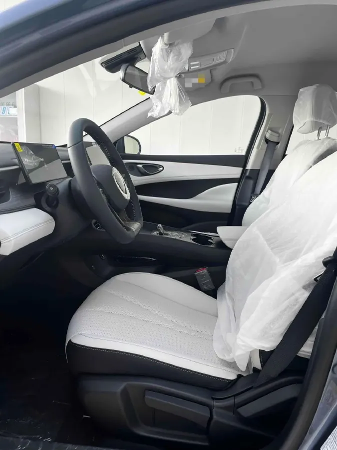 2025 BYD Seal05 DM-i 1.5L 101HP L4 E-CVT PHEV 7.68KWH,autocango,china used car exporter,china ev exporter,chinese used car exporter,chinese used ev exporter