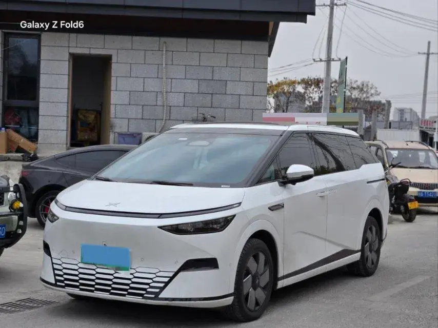 2024 Xpeng X9 BEV 84.5KWH