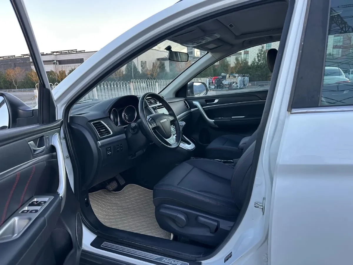 2018 Haval M6 1.5T 150HP L4 7DCT,autocango,china used car exporter,china ev exporter,chinese used car exporter,chinese used ev exporter