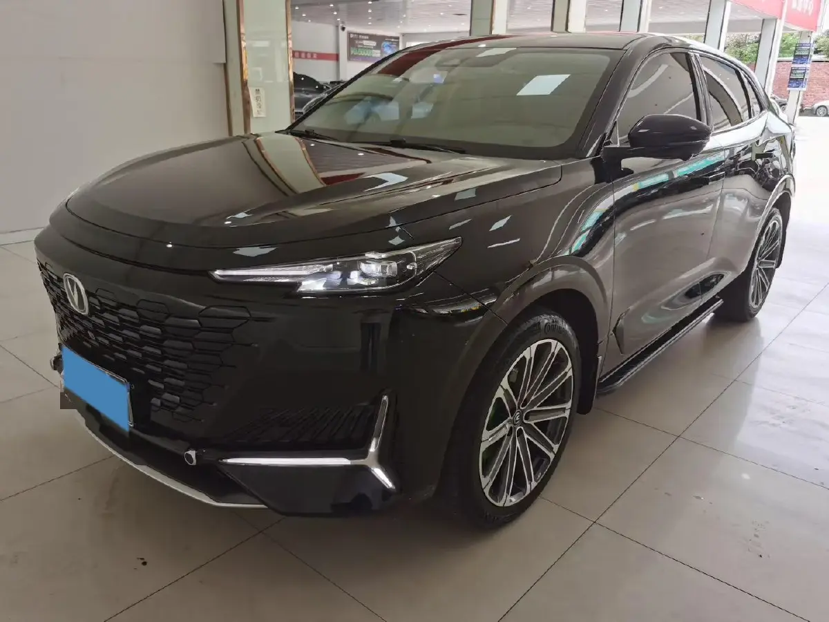 2021 ChangAn UNI-K 2.0T 233HP L4 8AT 2021 ChangAn UNI-K 2.0T 233HP L4 8AT