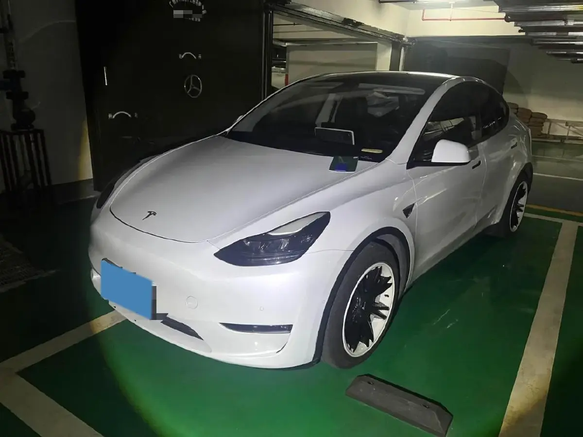 2021 Tesla Model Y BEV 60KWH