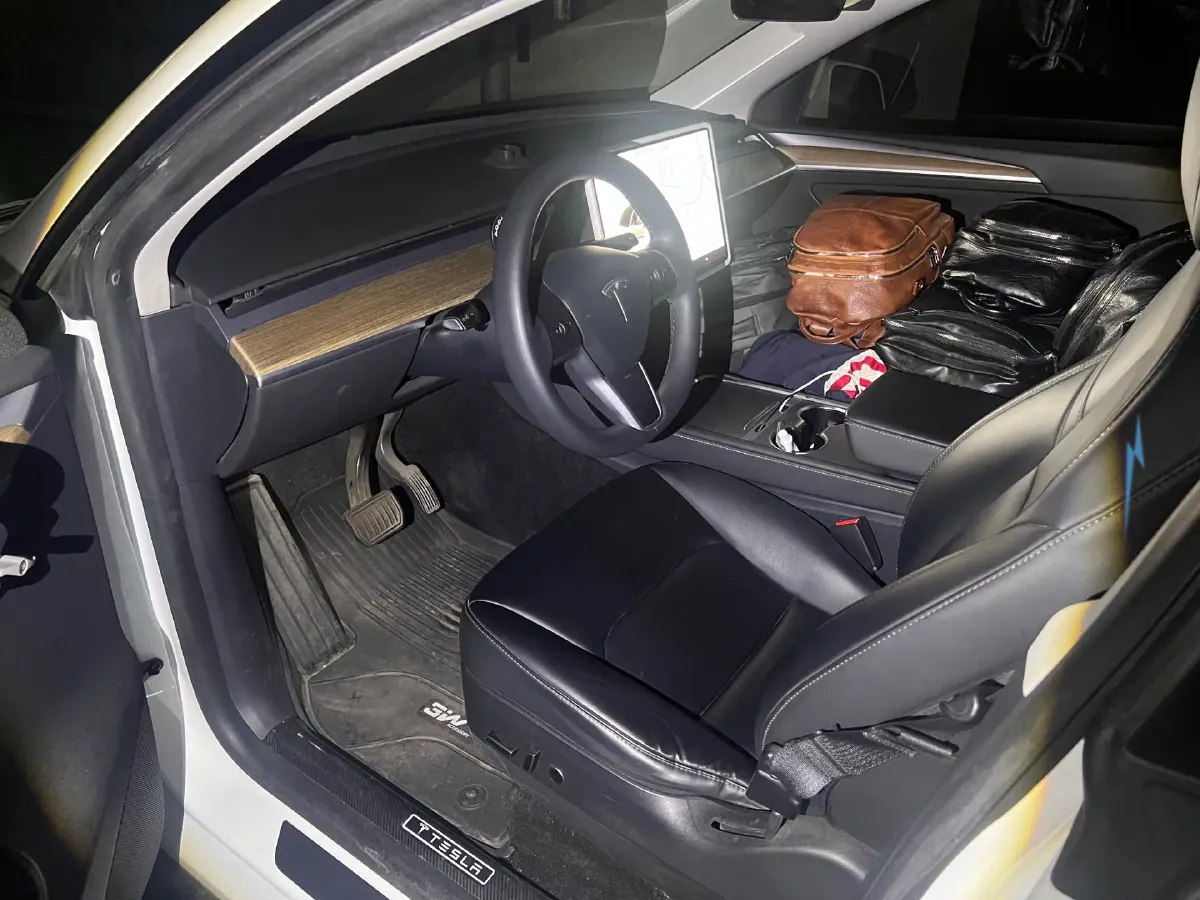 2021 Tesla Model Y BEV 60KWH,autocango,china used car exporter,china ev exporter,chinese used car exporter,chinese used ev exporter