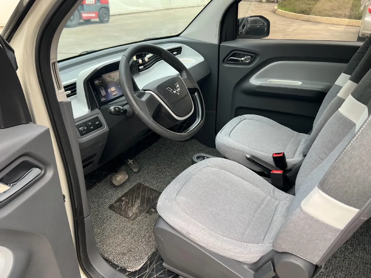 2021 WuLing HongGuang MINI EV BEV 13.9KWH,autocango,china used car exporter,china ev exporter,chinese used car exporter,chinese used ev exporter