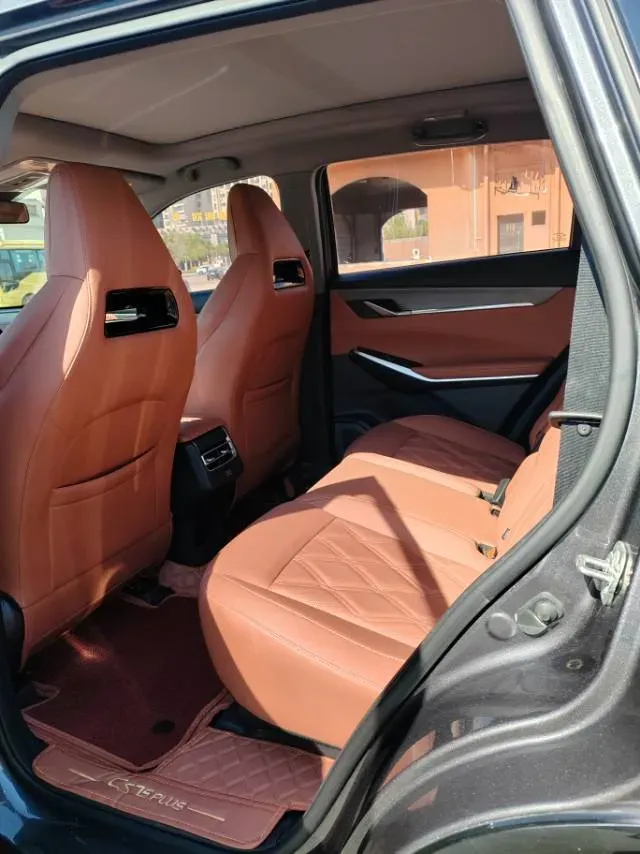 2023 ChangAn CS75 Plus 1.5T 188HP L4 8AT,autocango,china used car exporter,china ev exporter,chinese used car exporter,chinese used ev exporter