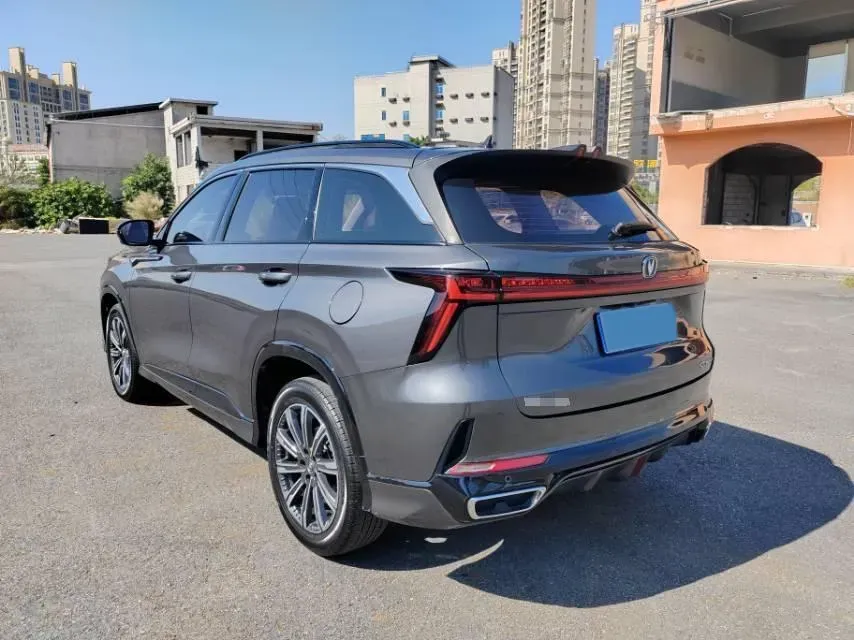 2023 ChangAn CS75 Plus 1.5T 188HP L4 8AT,autocango,china used car exporter,china ev exporter,chinese used car exporter,chinese used ev exporter