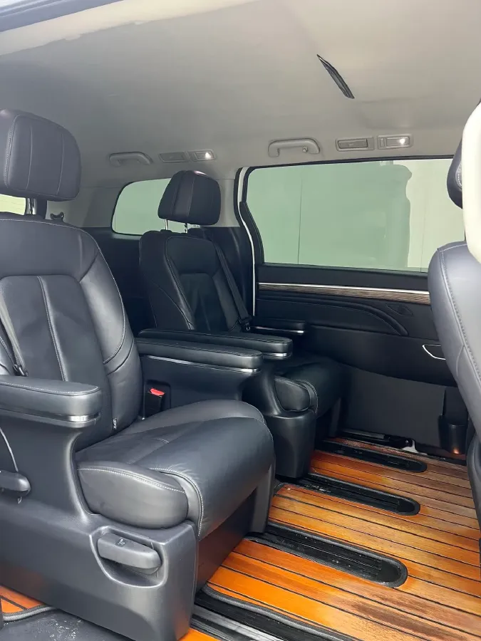 2021 GAC Trumpchi M8 2.0T 252HP L4 8AT,autocango,china used car exporter,china ev exporter,chinese used car exporter,chinese used ev exporter