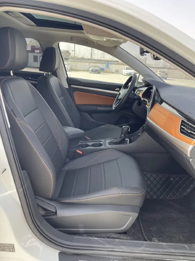 2023 Volkswagen Bora 1.2T 116HP L4 7DCT,autocango,china used car exporter,china ev exporter,chinese used car exporter,chinese used ev exporter