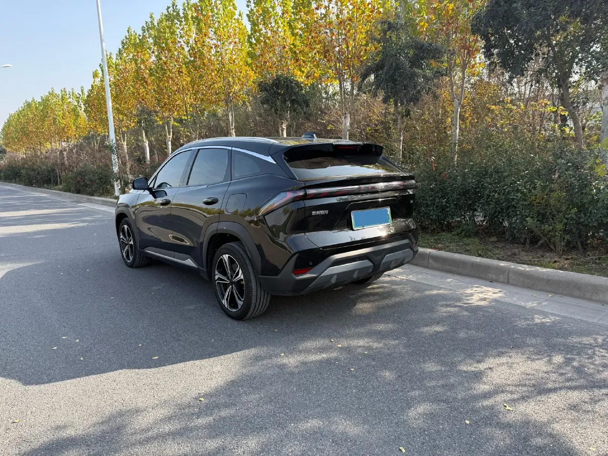 2025 Geely Galaxy L7 1.5L 112HP L4 1DHT PHEV 18.4KWH,autocango,china used car exporter,china ev exporter,chinese used car exporter,chinese used ev exporter