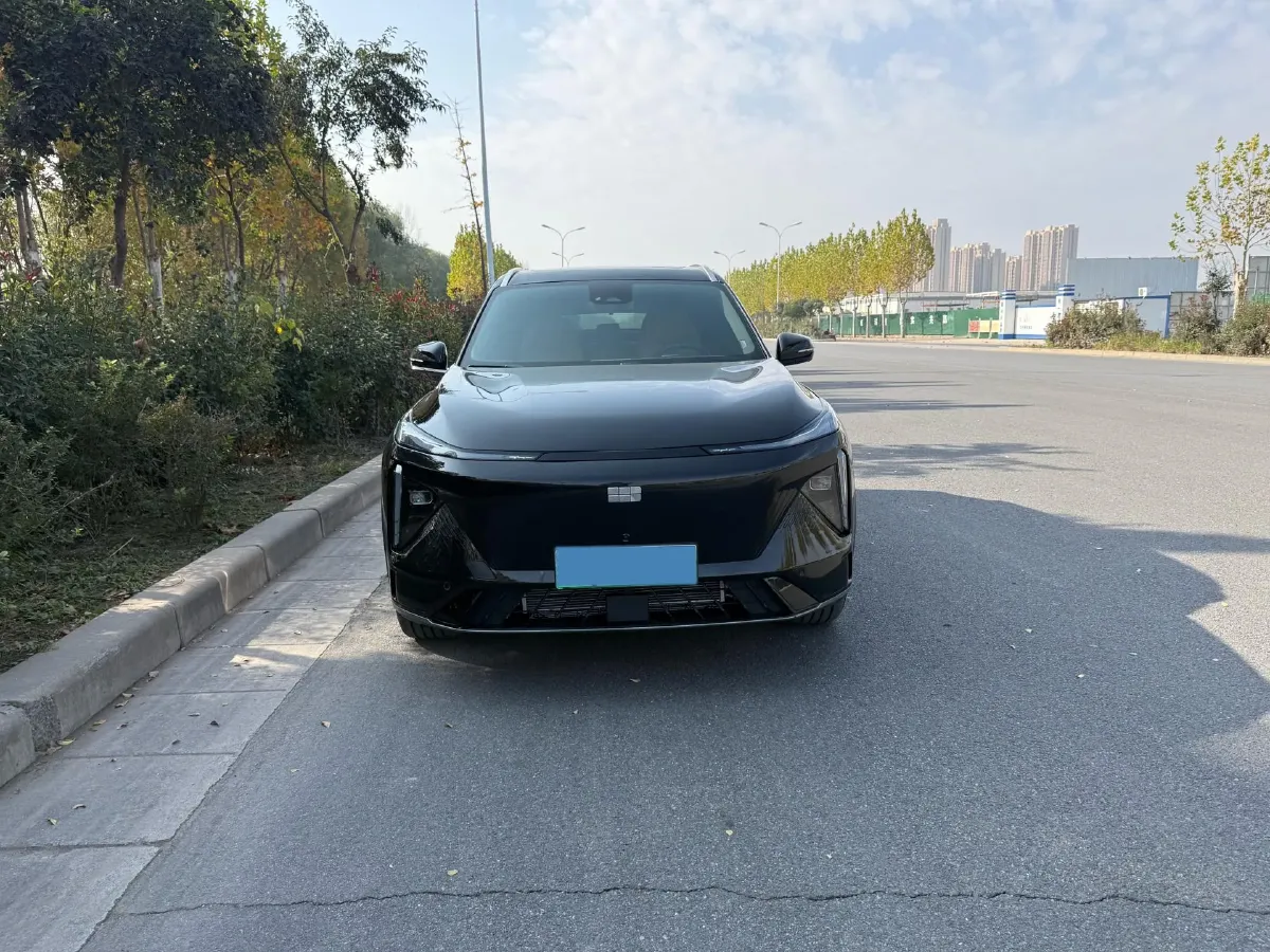 2025 Geely Galaxy L7 1.5L 112HP L4 1DHT PHEV 18.4KWH,autocango,china used car exporter,china ev exporter,chinese used car exporter,chinese used ev exporter