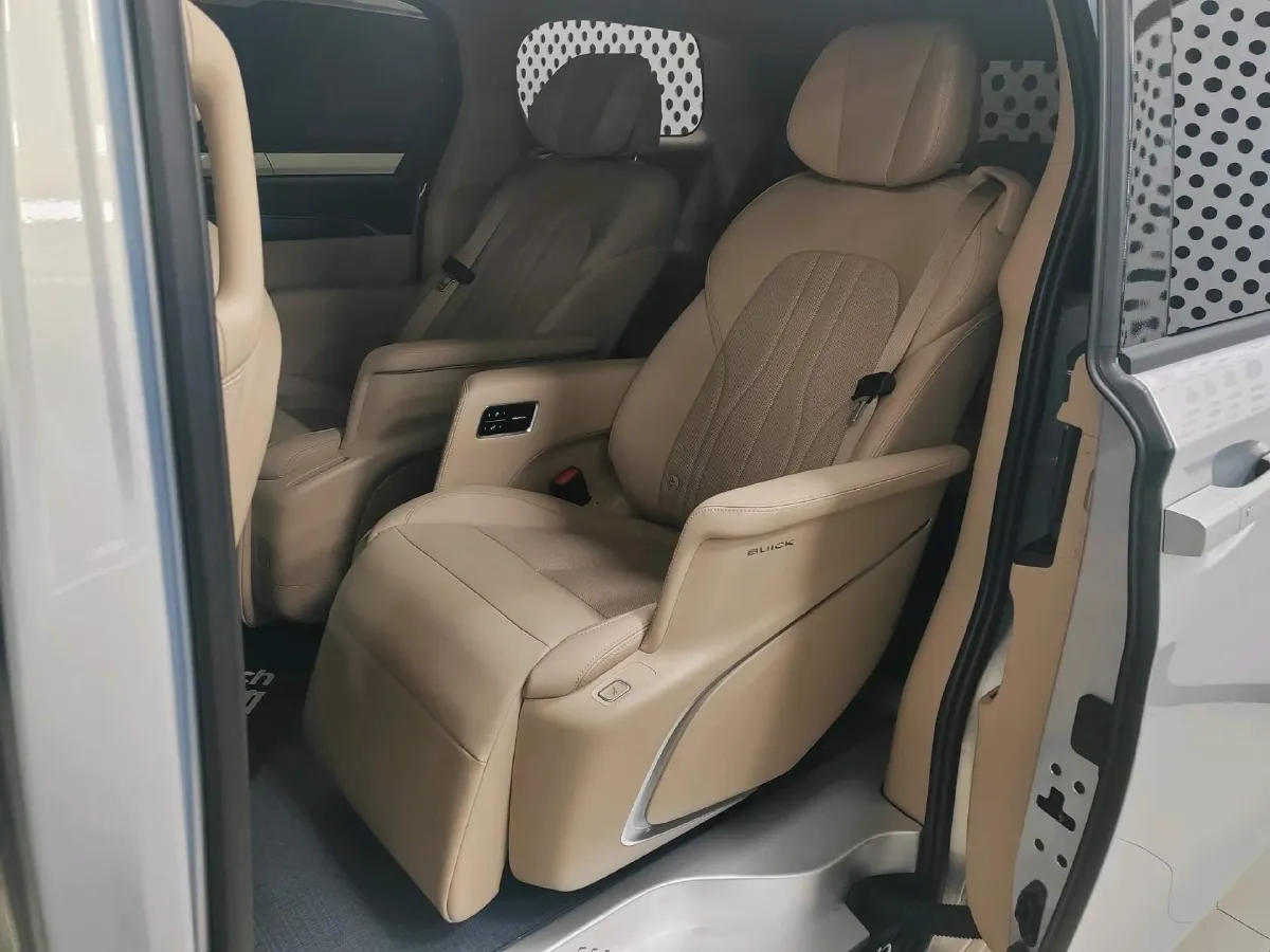 2025 Buick GL8 1.5T 180HP L4 2DHT PHEV,autocango,china used car exporter,china ev exporter,chinese used car exporter,chinese used ev exporter