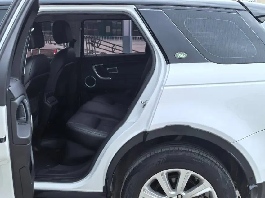 2018 Land Rover Discovery Sport 2.0T 241HP L4 9AT,autocango,china used car exporter,china ev exporter,chinese used car exporter,chinese used ev exporter