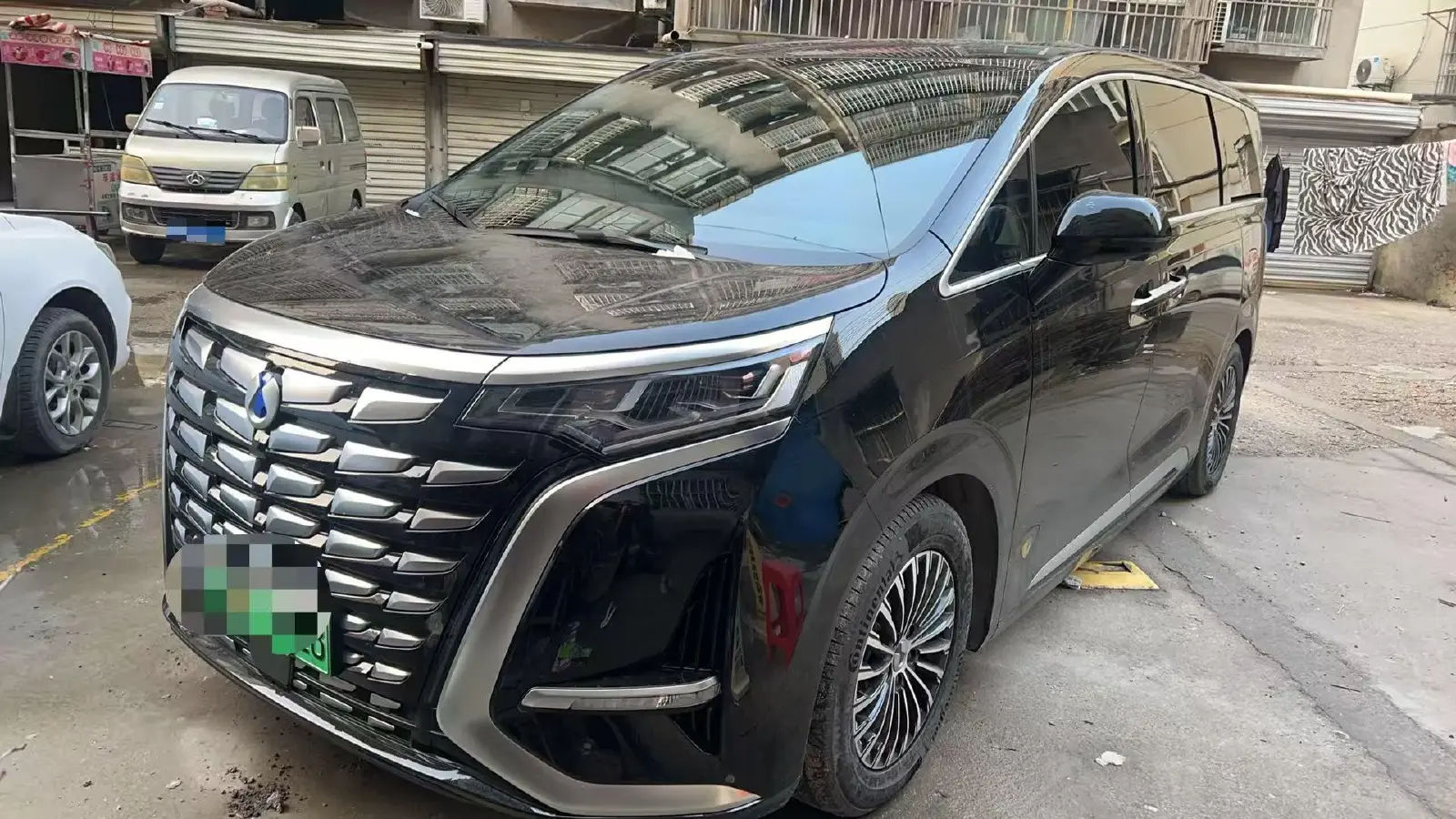 2024 Denza D9 1.5T 139HP L4 E-CVT PHEV 40KWH