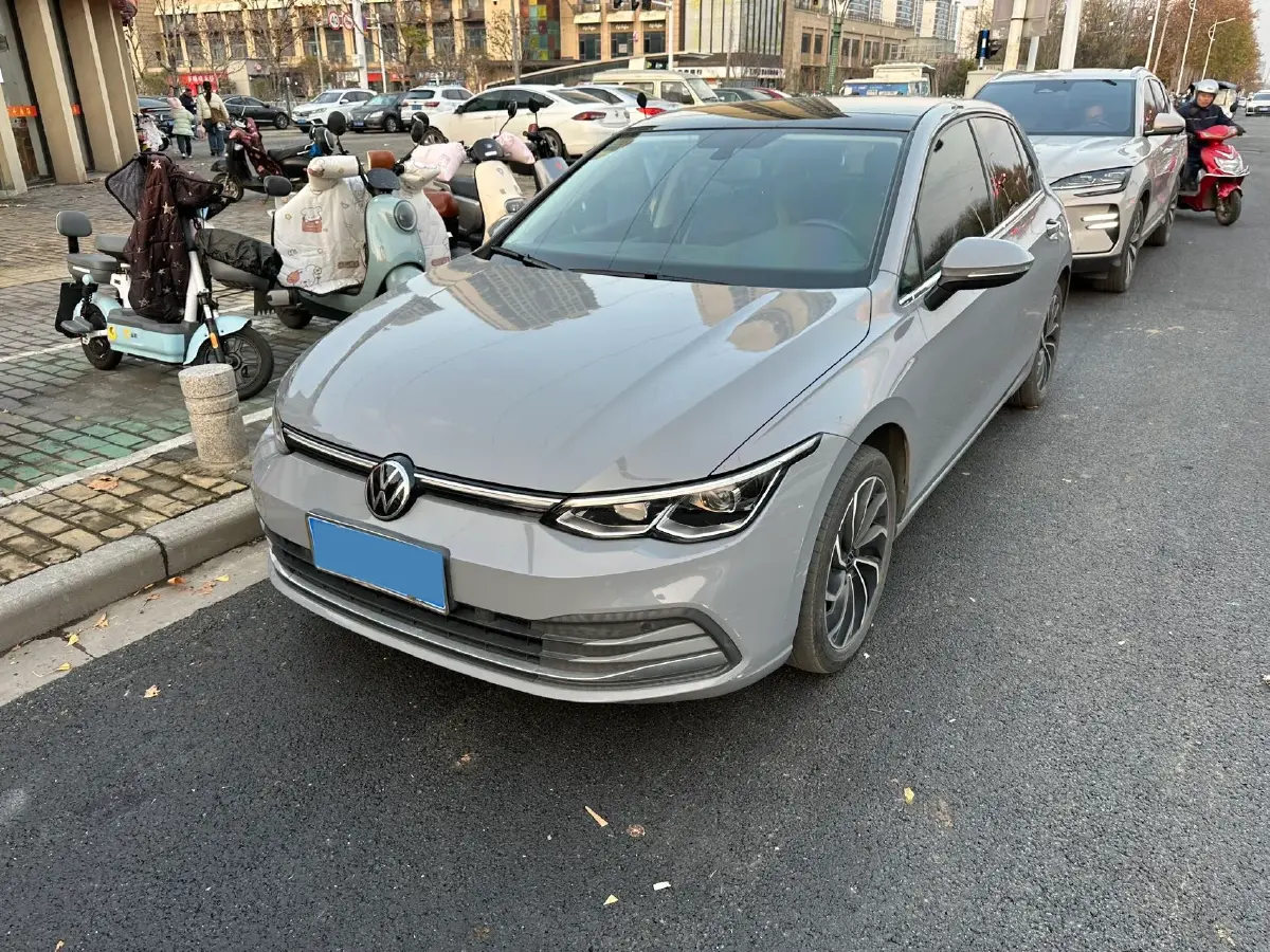 2021 Volkswagen Golf 1.4T 150HP L4 7DCT 2021 Volkswagen Golf 1.4T 150HP L4 7DCT