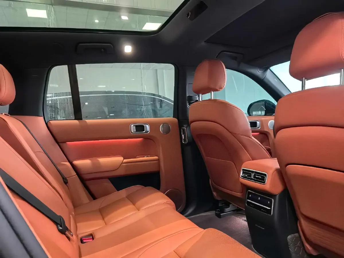 2023 Li L7 Range Extended 154HP REEV 40.9KWH,autocango,china used car exporter,china ev exporter,chinese used car exporter,chinese used ev exporter