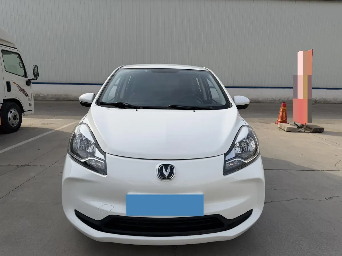 2020 ChangAn BenBen E-Star BEV 32.2KWH,autocango,china used car exporter,china ev exporter,chinese used car exporter,chinese used ev exporter