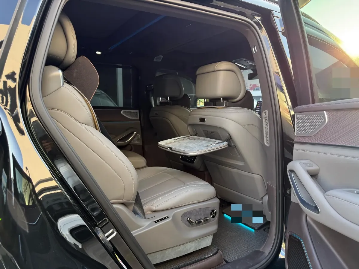 2025 Denza DenzaN9 2.0T 207HP L4 E-CVT PHEV,autocango,china used car exporter,china ev exporter,chinese used car exporter,chinese used ev exporter