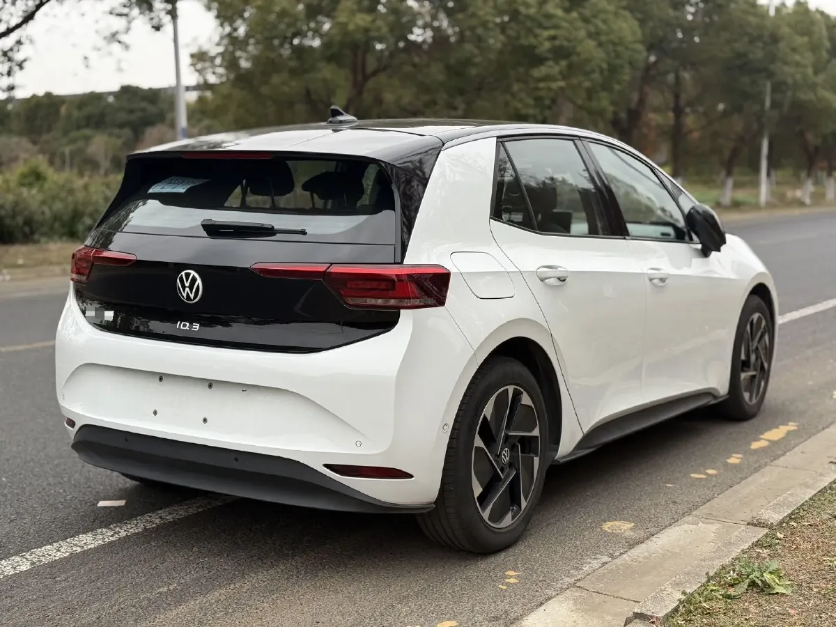 2025 Volkswagen ID.3 BEV 52.8KWH,autocango,china used car exporter,china ev exporter,chinese used car exporter,chinese used ev exporter