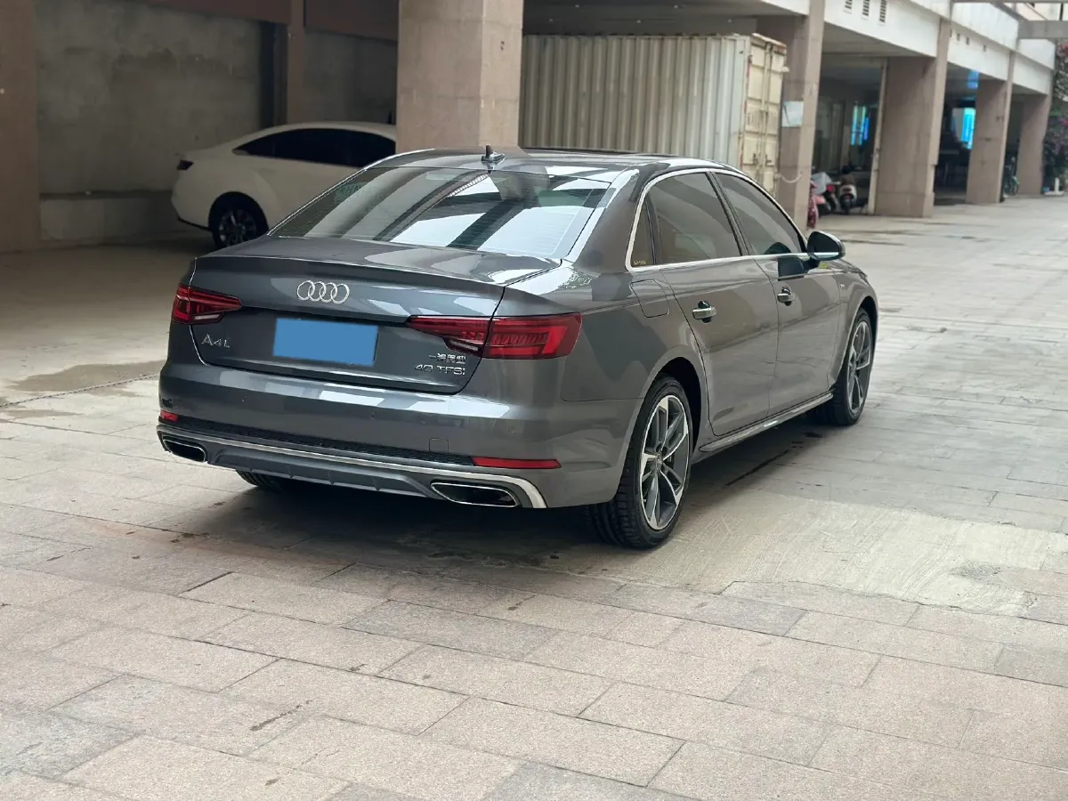 2019 Audi A4L 2.0T 190HP L4 7DCT,autocango,china used car exporter,china ev exporter,chinese used car exporter,chinese used ev exporter