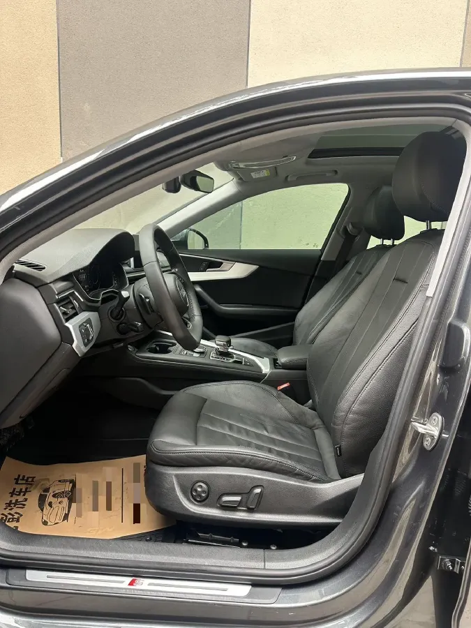 2019 Audi A4L 2.0T 190HP L4 7DCT,autocango,china used car exporter,china ev exporter,chinese used car exporter,chinese used ev exporter