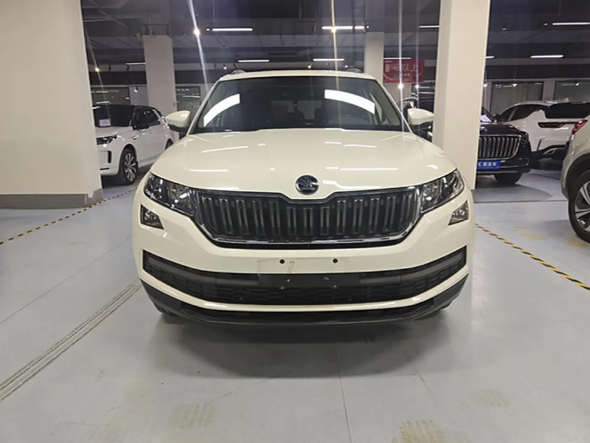 2019 Buick EnvisionPlus 1.5T 169HP L4 7DCT,autocango,china used car exporter,china ev exporter,chinese used car exporter,chinese used ev exporter