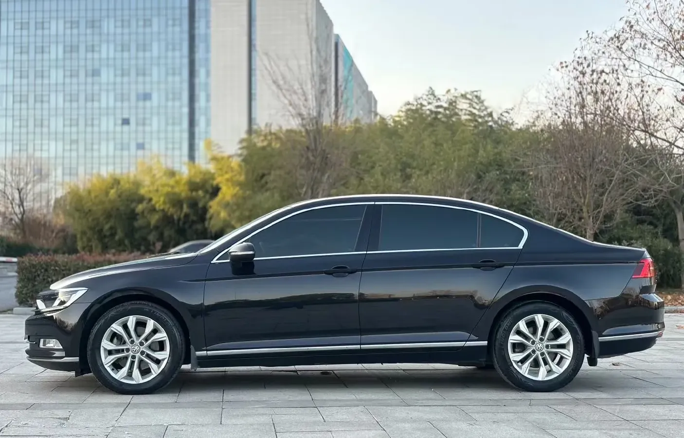 2019 Volkswagen Magotan 2.0T 186HP L4 7DCT,autocango,china used car exporter,china ev exporter,chinese used car exporter,chinese used ev exporter