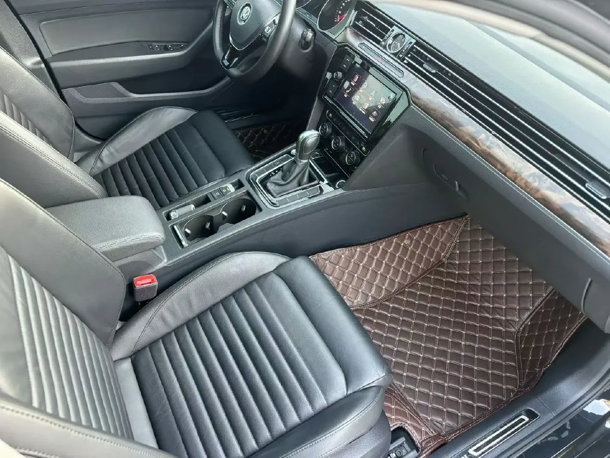 2019 Volkswagen Magotan 2.0T 186HP L4 7DCT,autocango,china used car exporter,china ev exporter,chinese used car exporter,chinese used ev exporter