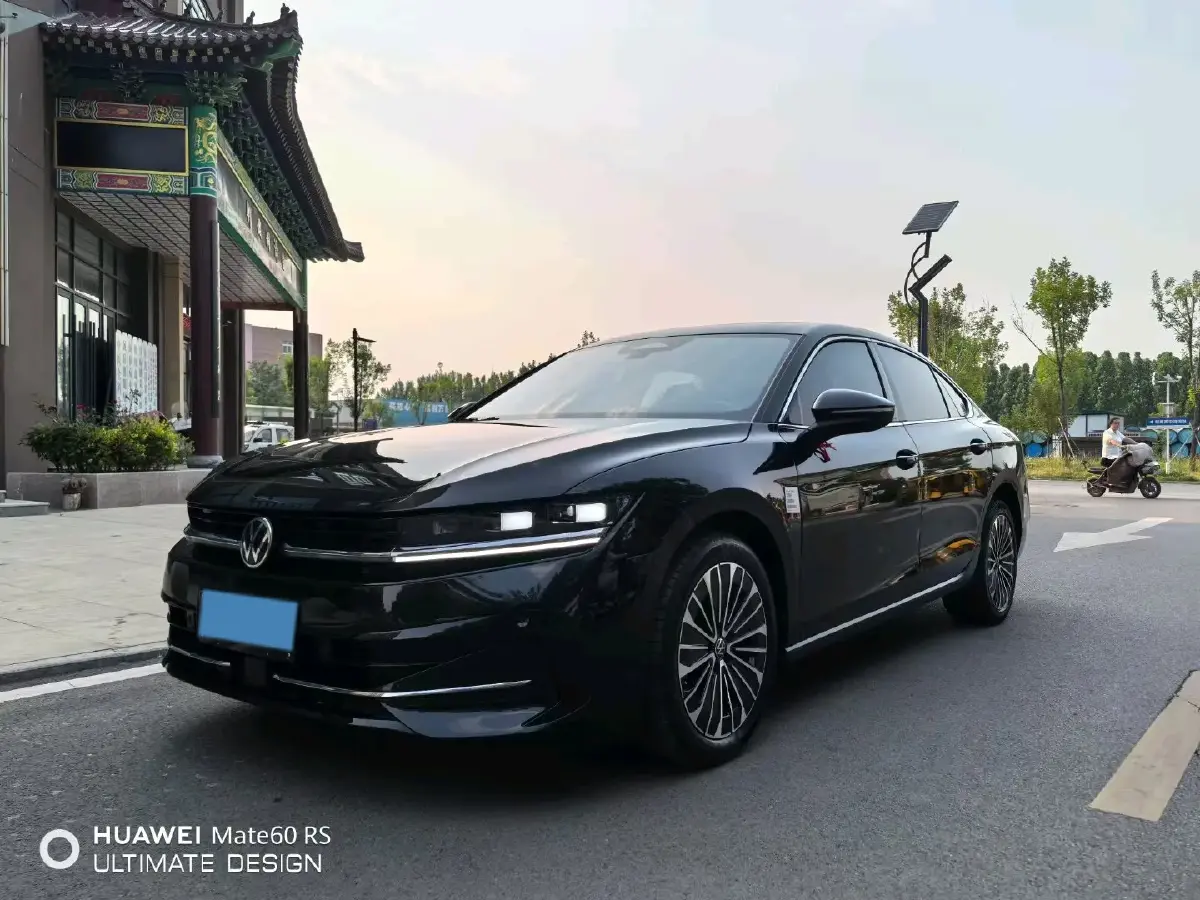 2024 Volkswagen Magotan 2.0T 220HP L4 7DCT