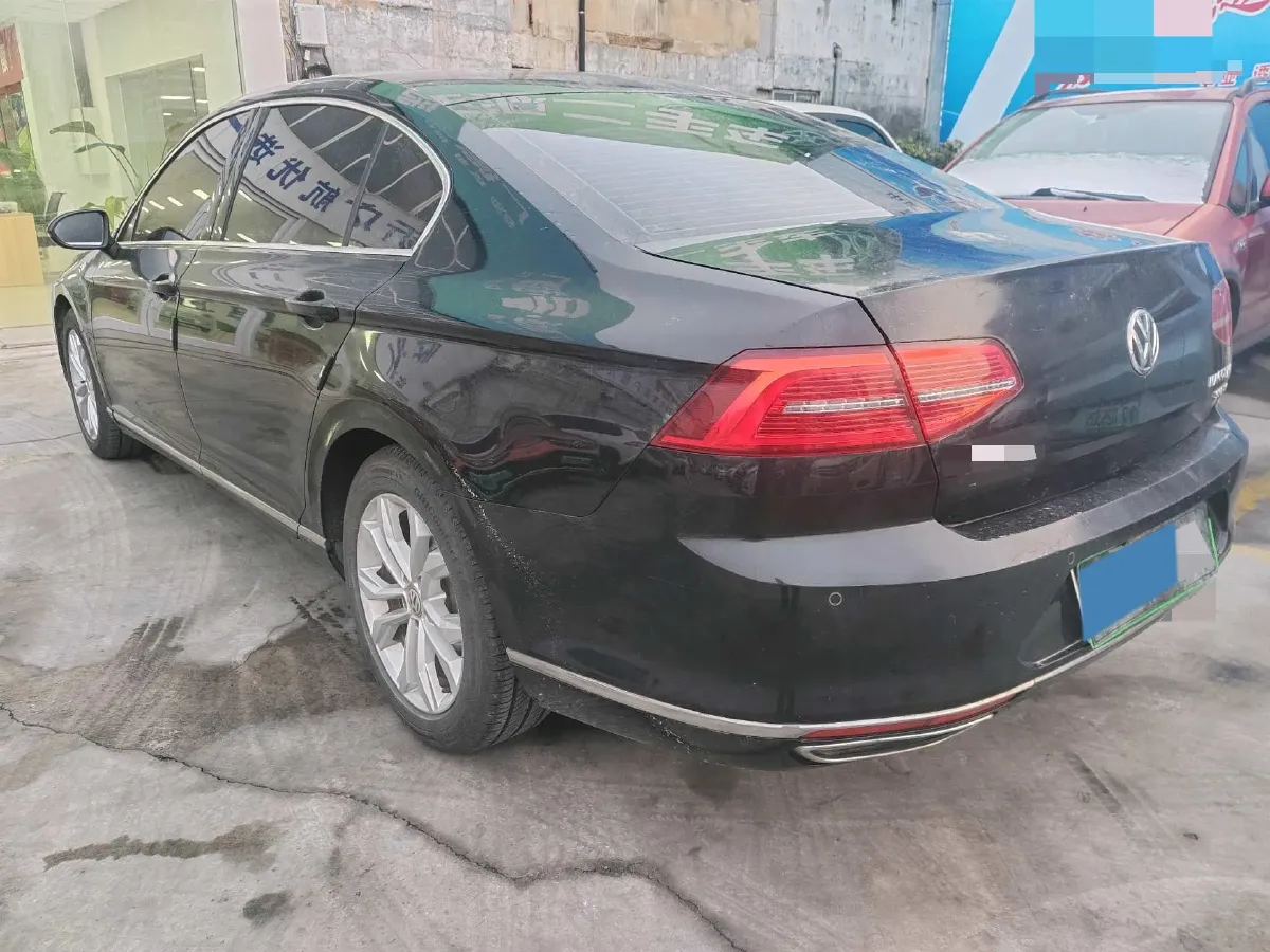 2018 Volkswagen Magotan 1.8T 180HP L4 7DCT,autocango,china used car exporter,china ev exporter,chinese used car exporter,chinese used ev exporter