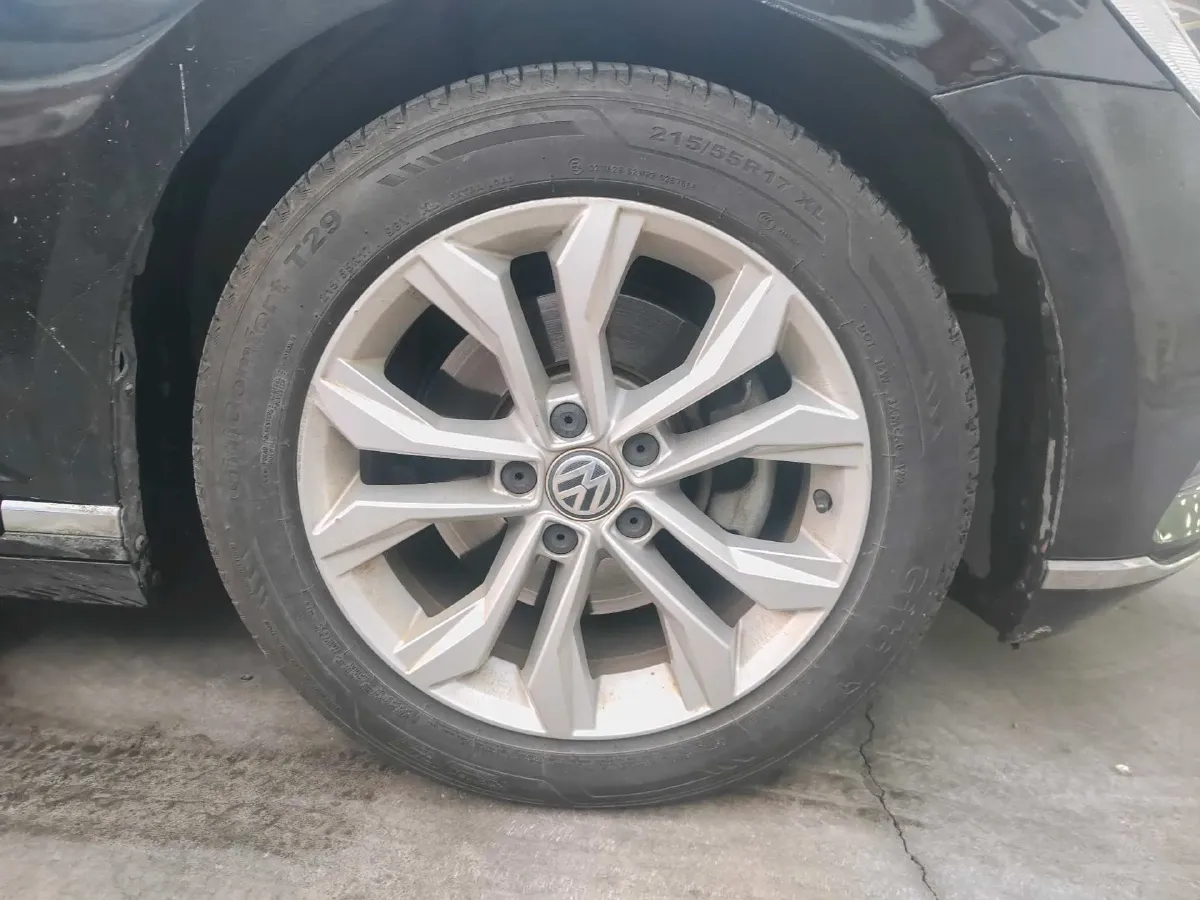 2018 Volkswagen Magotan 1.8T 180HP L4 7DCT,autocango,china used car exporter,china ev exporter,chinese used car exporter,chinese used ev exporter