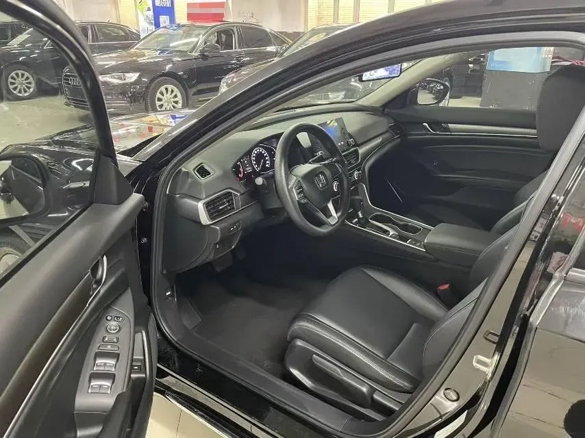 2018 Honda Accord 1.5T 177HP L4 CVT,autocango,china used car exporter,china ev exporter,chinese used car exporter,chinese used ev exporter