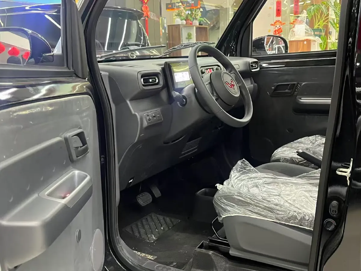 2025 WuLing ZhiGuang BEV 17.7KWH,autocango,china used car exporter,china ev exporter,chinese used car exporter,chinese used ev exporter