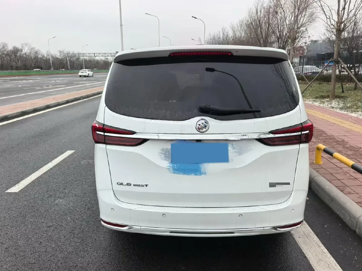 2022 Buick GL8 2.0T 237HP L4 9AT,autocango,china used car exporter,china ev exporter,chinese used car exporter,chinese used ev exporter