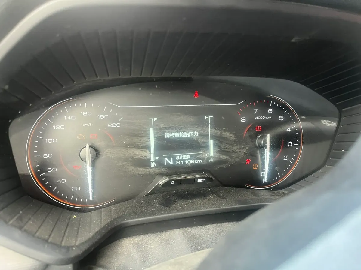 2022 WuLing KaiJie 1.5T 147HP L4 6MT,autocango,china used car exporter,china ev exporter,chinese used car exporter,chinese used ev exporter